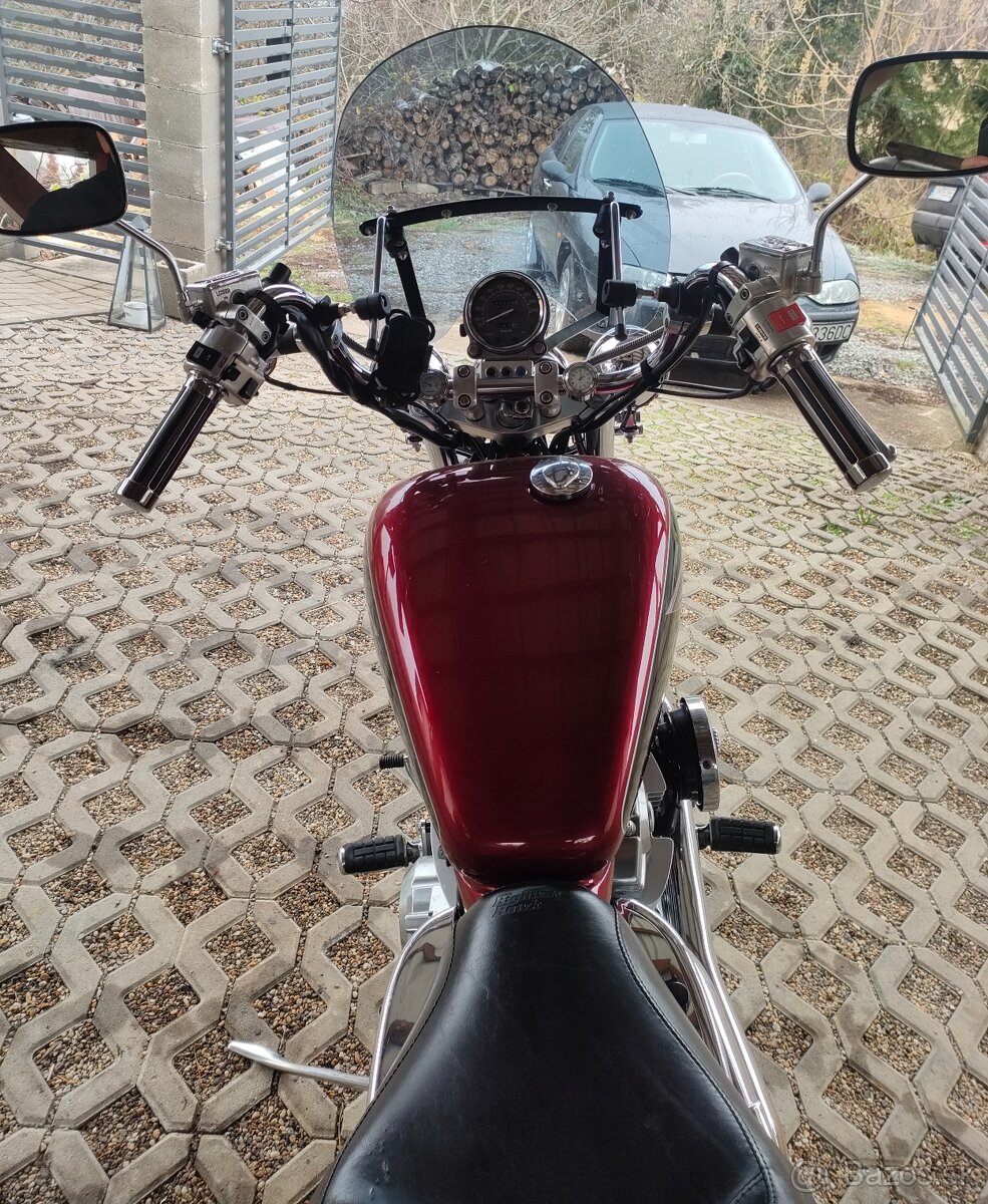 Honda Shadow VT 1100 - 13