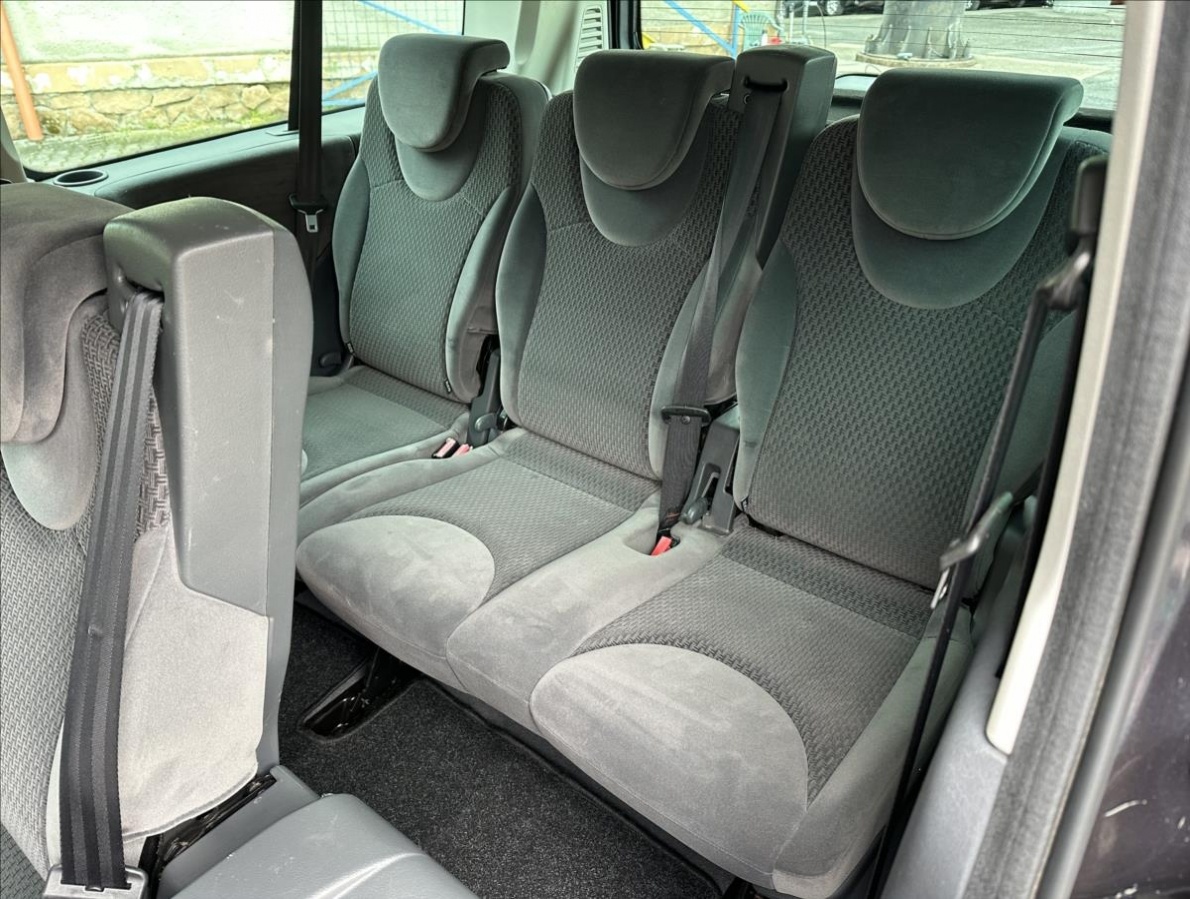 Prodám Citroën Jumpy 2.0HDI 120kW 2013 185669km8.MÍST EXECUT - 13