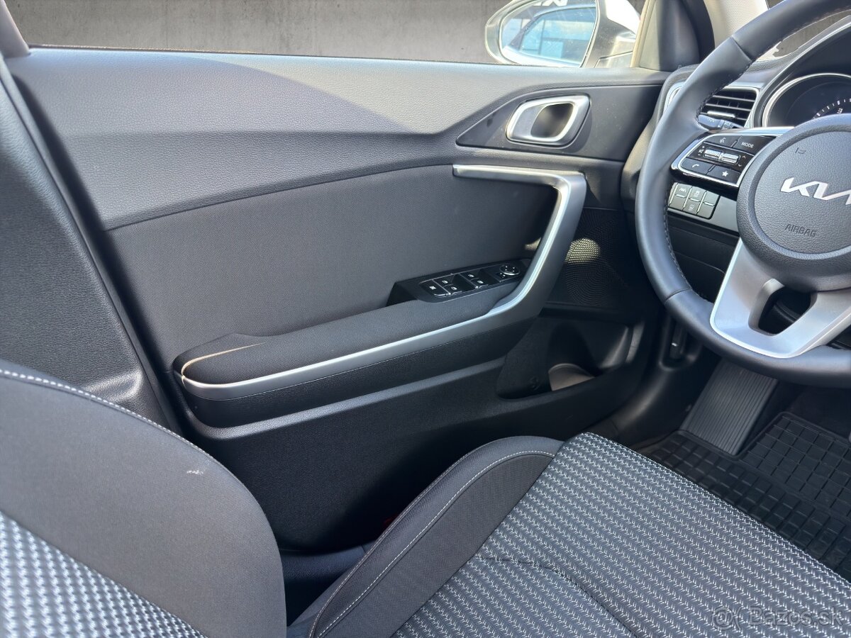 Kia XCeed 1.6 T-GDi Silver A/T - 13