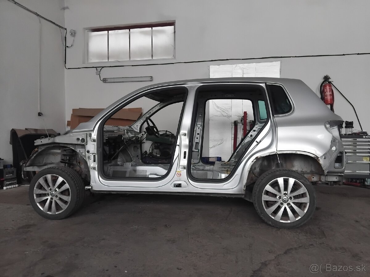 rozpredám VW Tiguan 2011 - 13