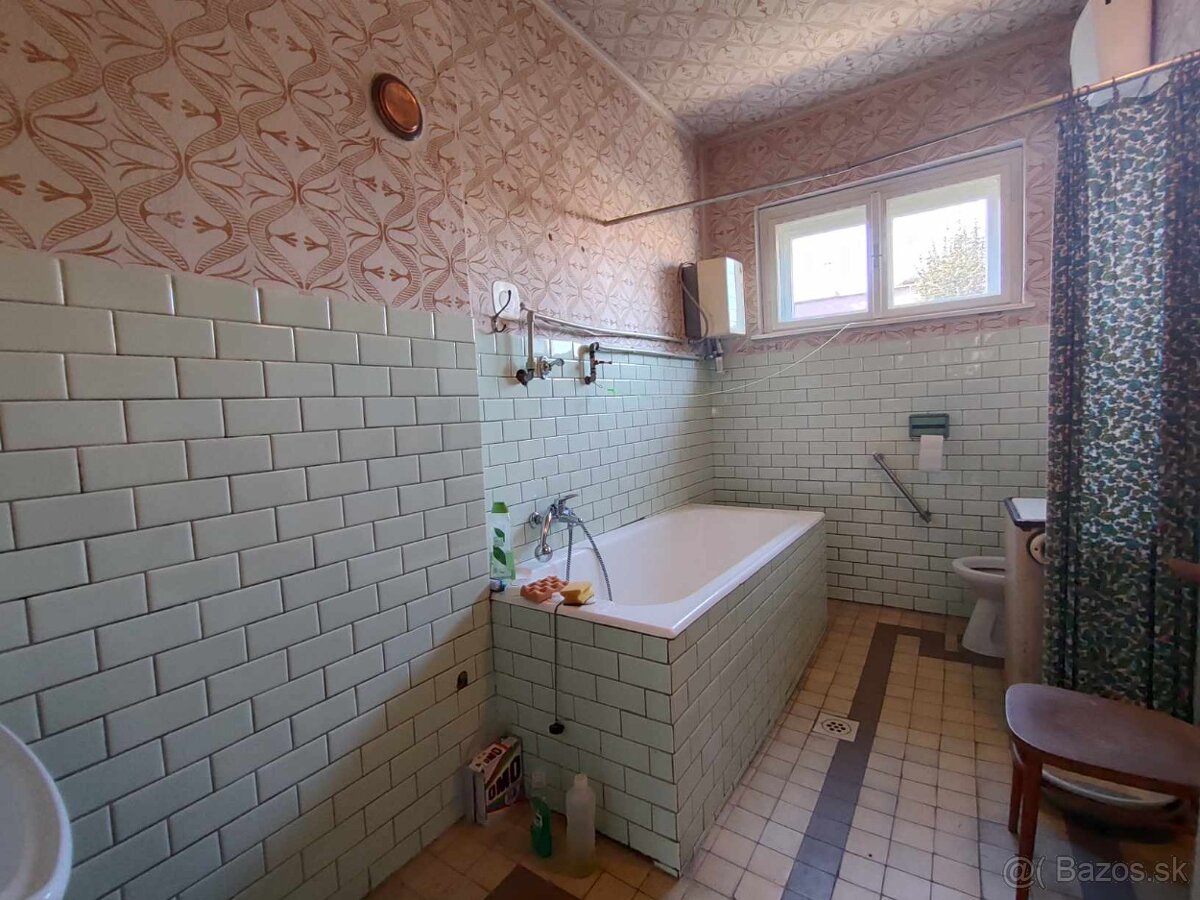 NA predaj rodinný dom Zlaté Moravce - 13