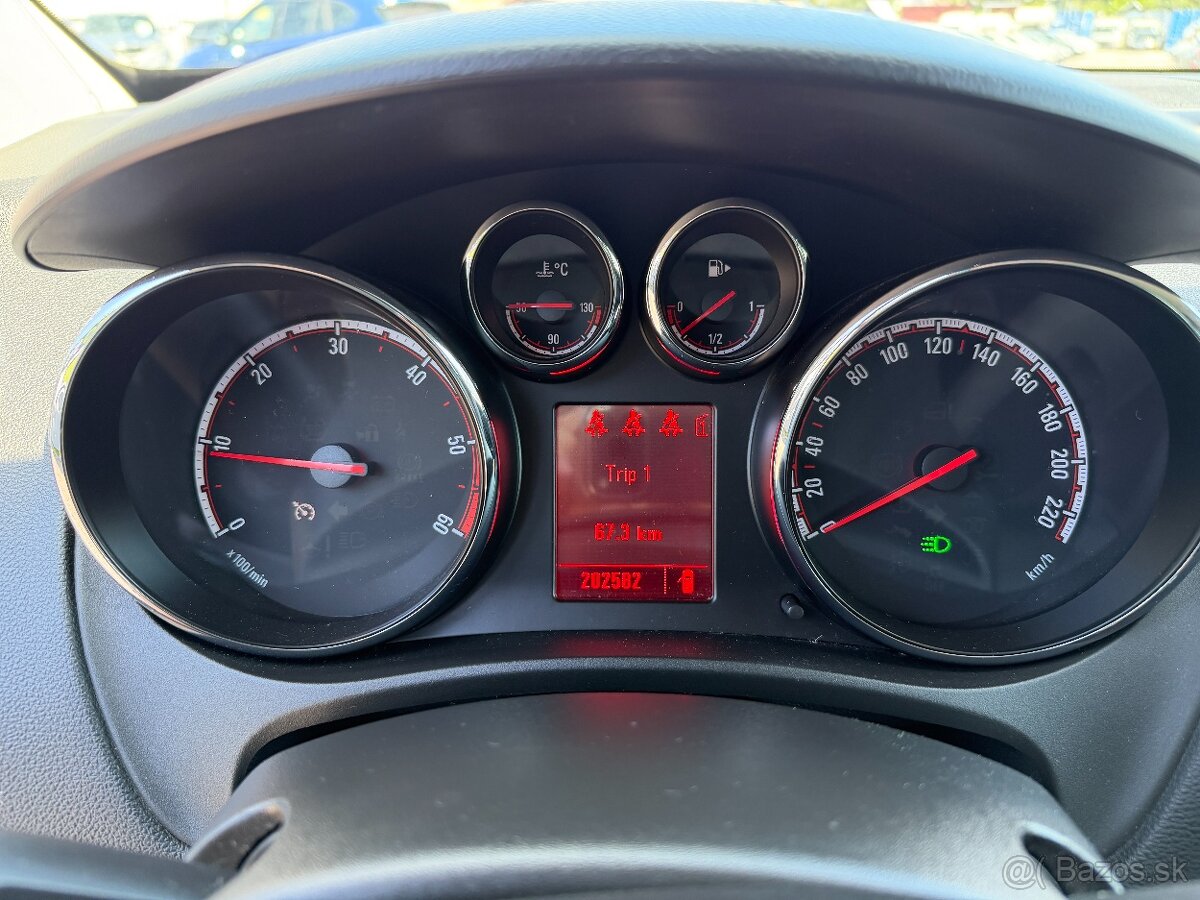 Opel Meriva 1.3 CDTI Essentia - 13