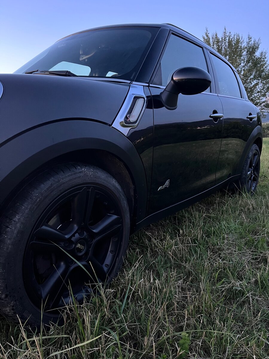 MINI Countryman SD All4 2.0d Automat - 13