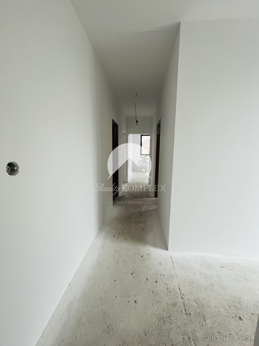 Reality KOMPLEX s.r.o., Vám ponúka na predaj moderný dvojdom - 13