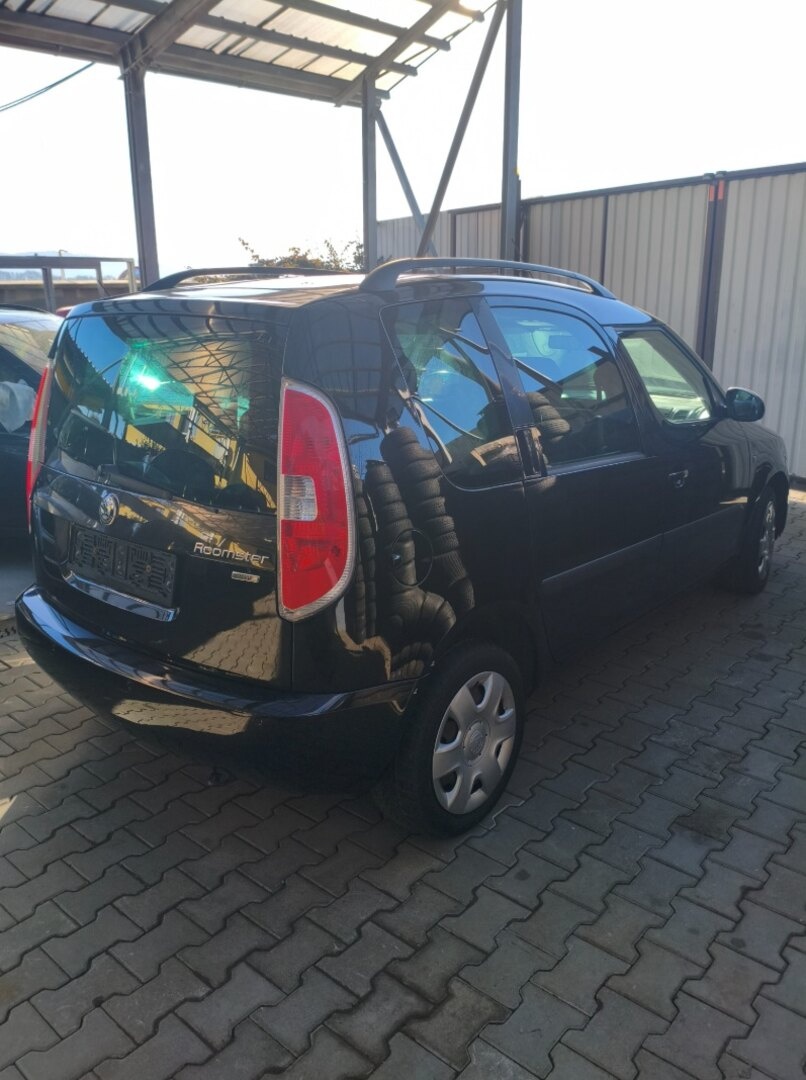 Škoda Roomster 1.6 16V MPI benzín - 13