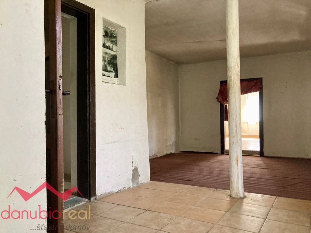 Starší rodinný dom s pozemkom /190m2/, Komárno - 13