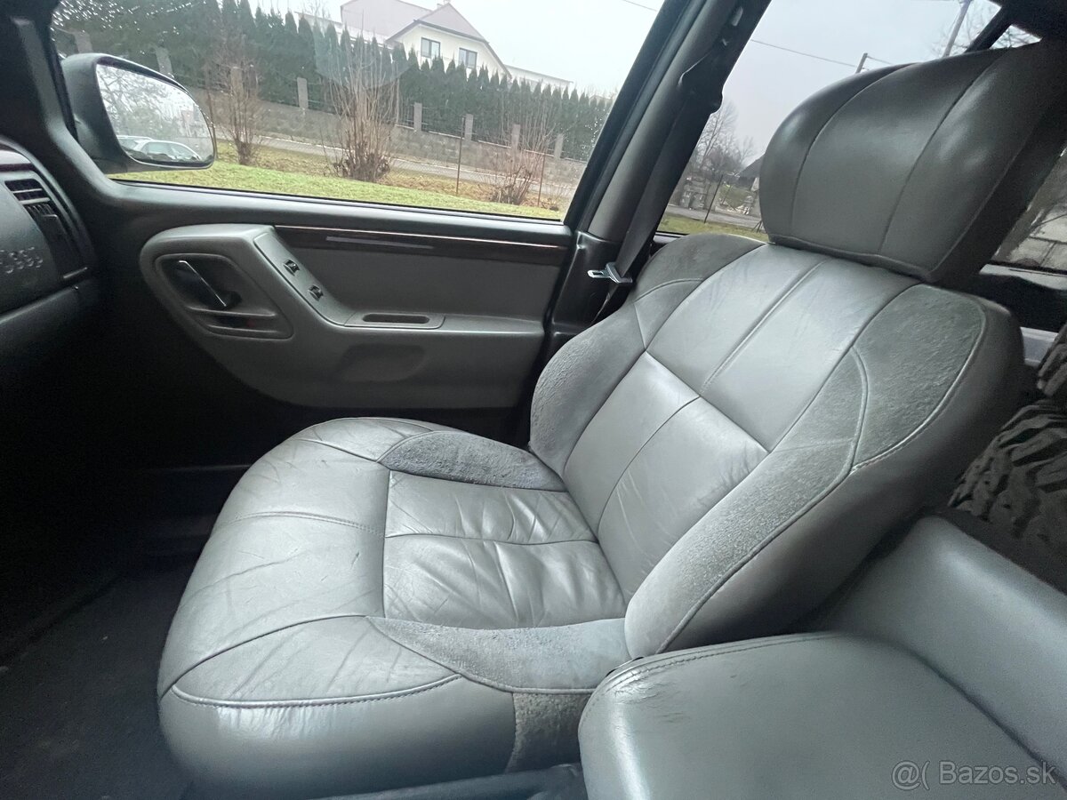 Jeep Grand Cherokee - 13