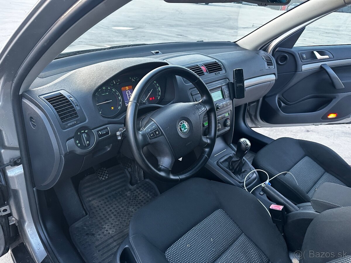 ŠKODA OCTAVIA COMBI 1.9 tdi - 13
