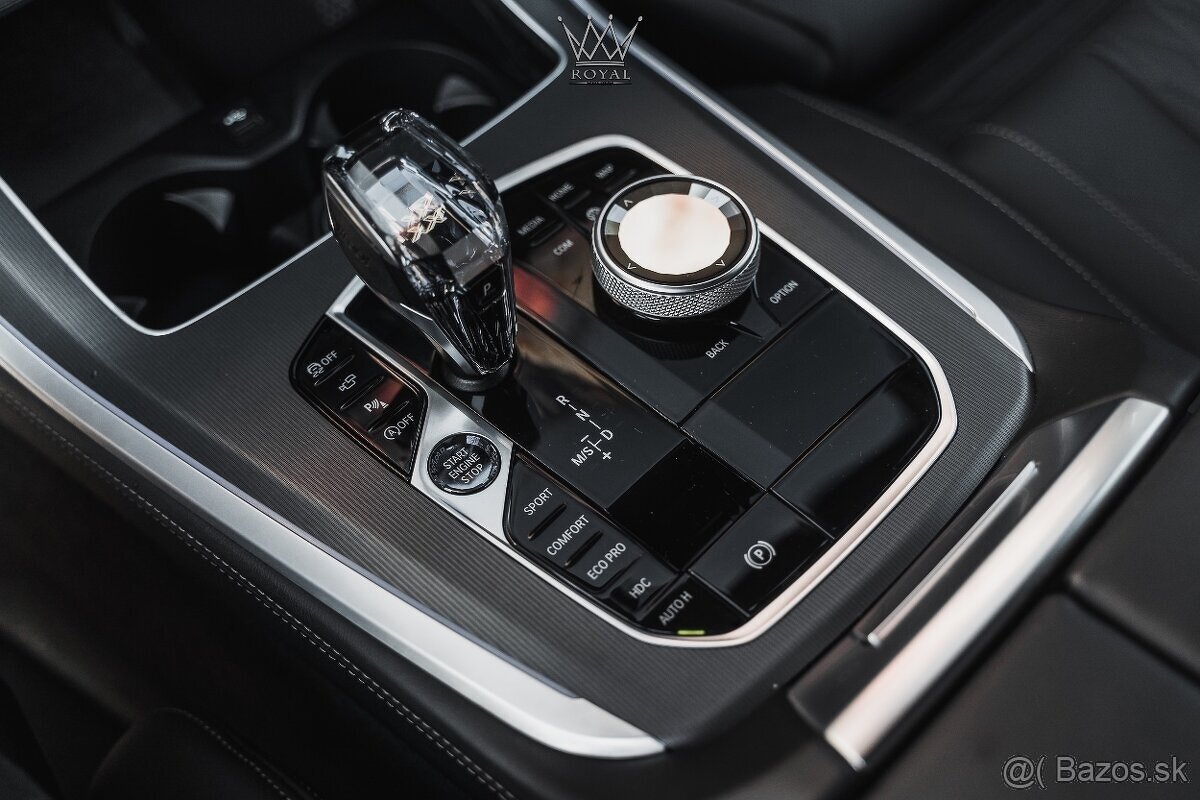 BMW X5 xDriveM50i A/T DPH - 13