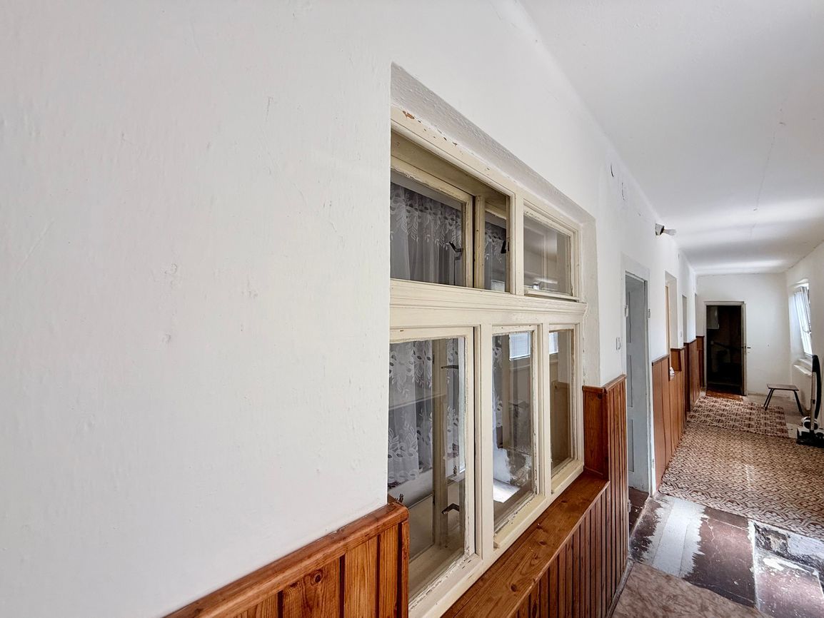 BUKOVEC - 4 IZBOVÝ RD V DOBROM STAVE POZEMOK 1.104 M2 - 13