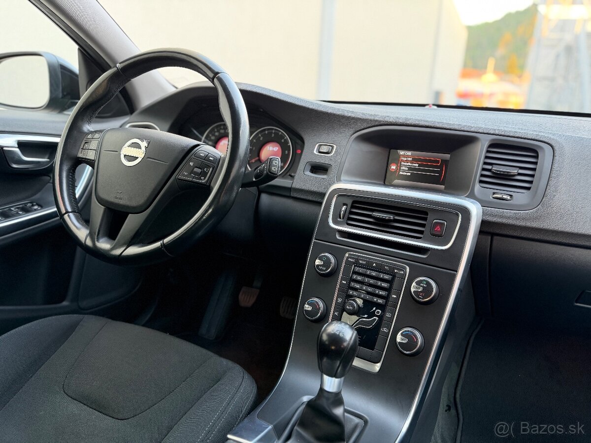 Volvo V60 Kinetic D2 1.6D - 13