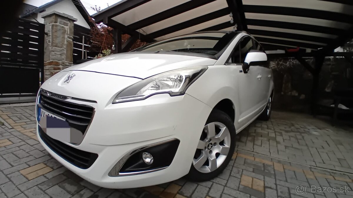 Peugeot 5008 7-miestny - 13