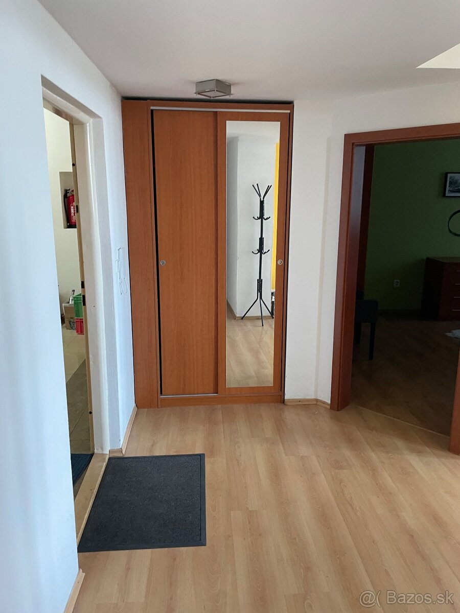 Prenájom 3 izboveho bytu v centre Žiliny - 13