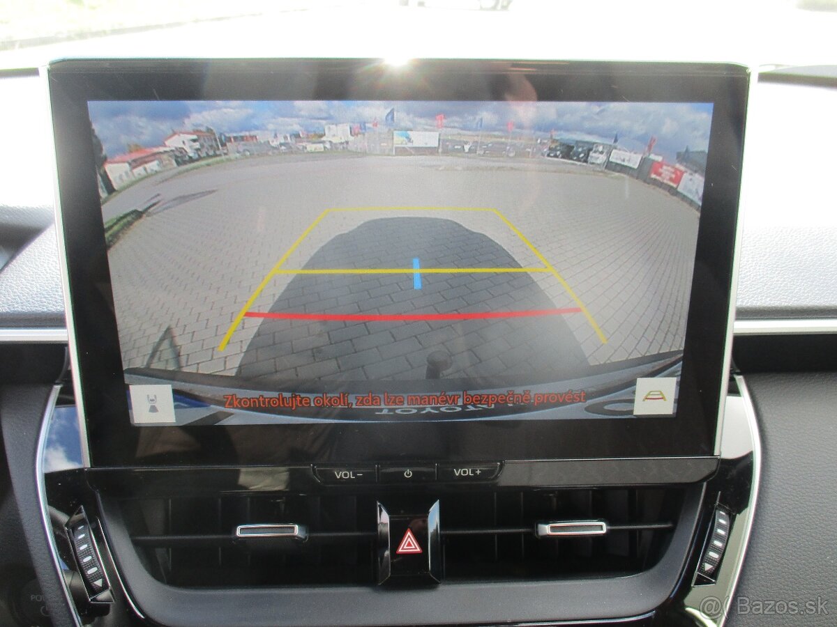 TOYOTA COROLLA CROSS AC STYLE TECH 2,0 HEV 4x4 DPH - 13