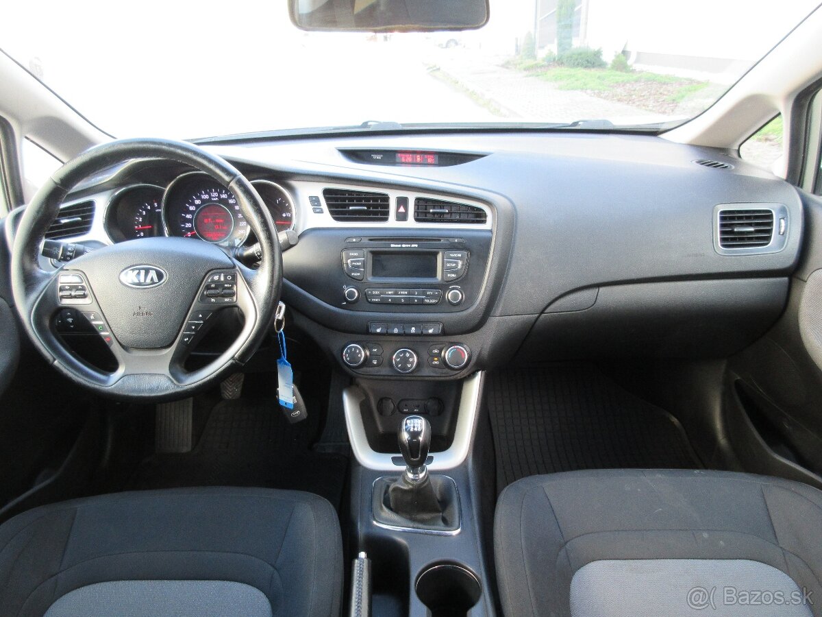 Kia Cee´d 1.6 CRDi LX/Silver - 13