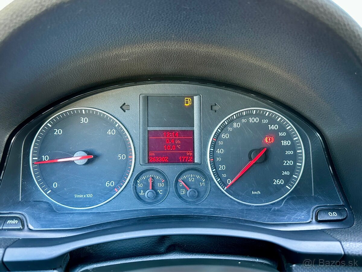 Volkswagen Golf 5 1.9TDI 77kw 263 000km kúp. v SR 1. majiteľ - 13