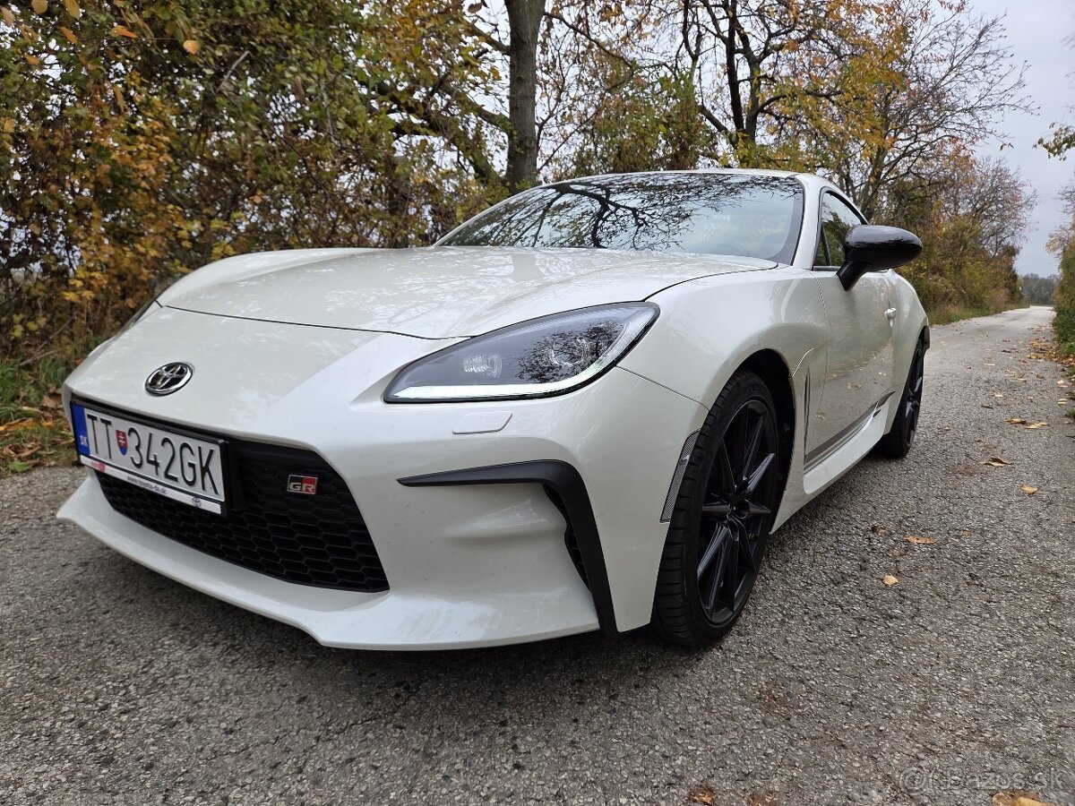 toyota gr86 - 13