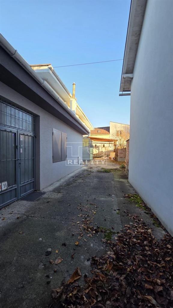 PREVÁDZKOVÉ PRIESOTRY NA PRENÁJOM, 500m2 - 13