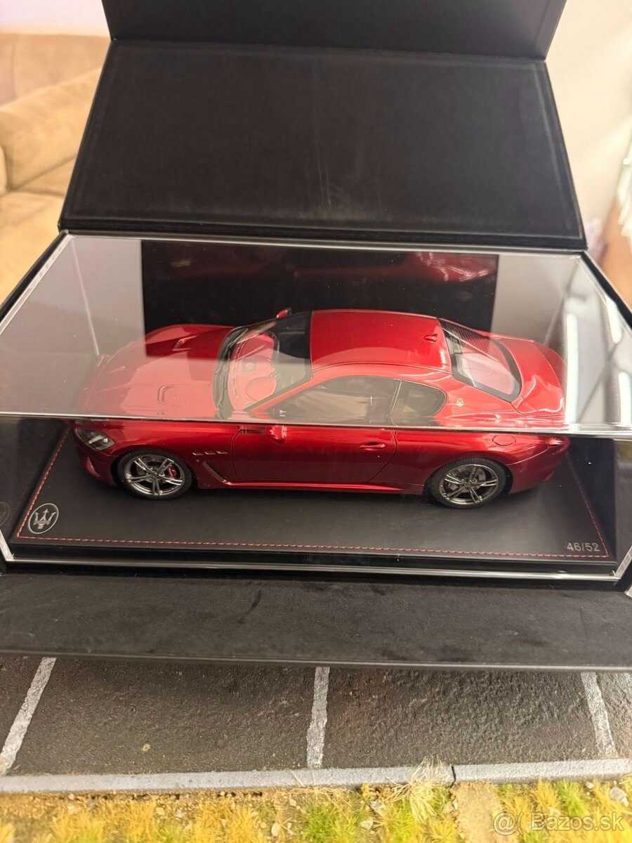 1:18 2015 Maserati Gran Tourismo MC - 211 TwoEleven - 13