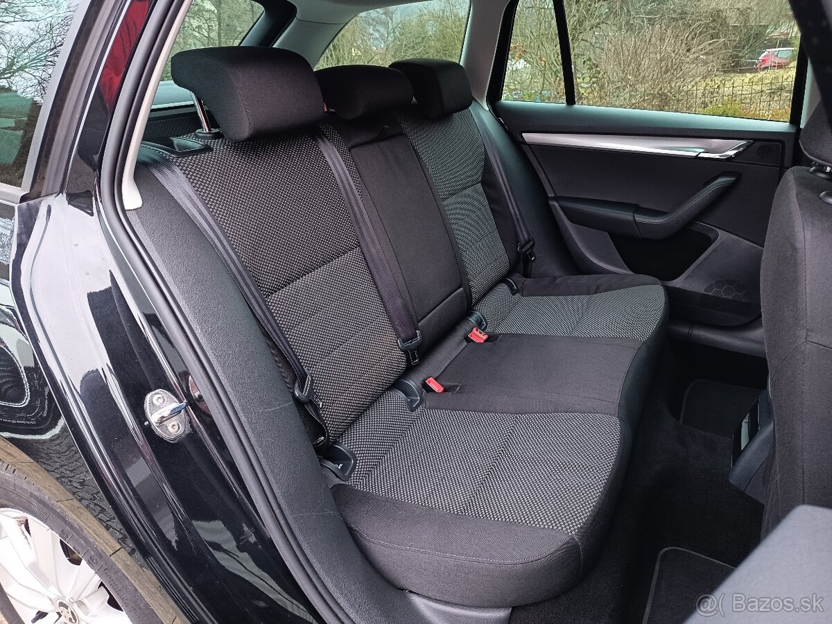 Škoda Octavia 2.0 TDI Executive 110 kW - 13