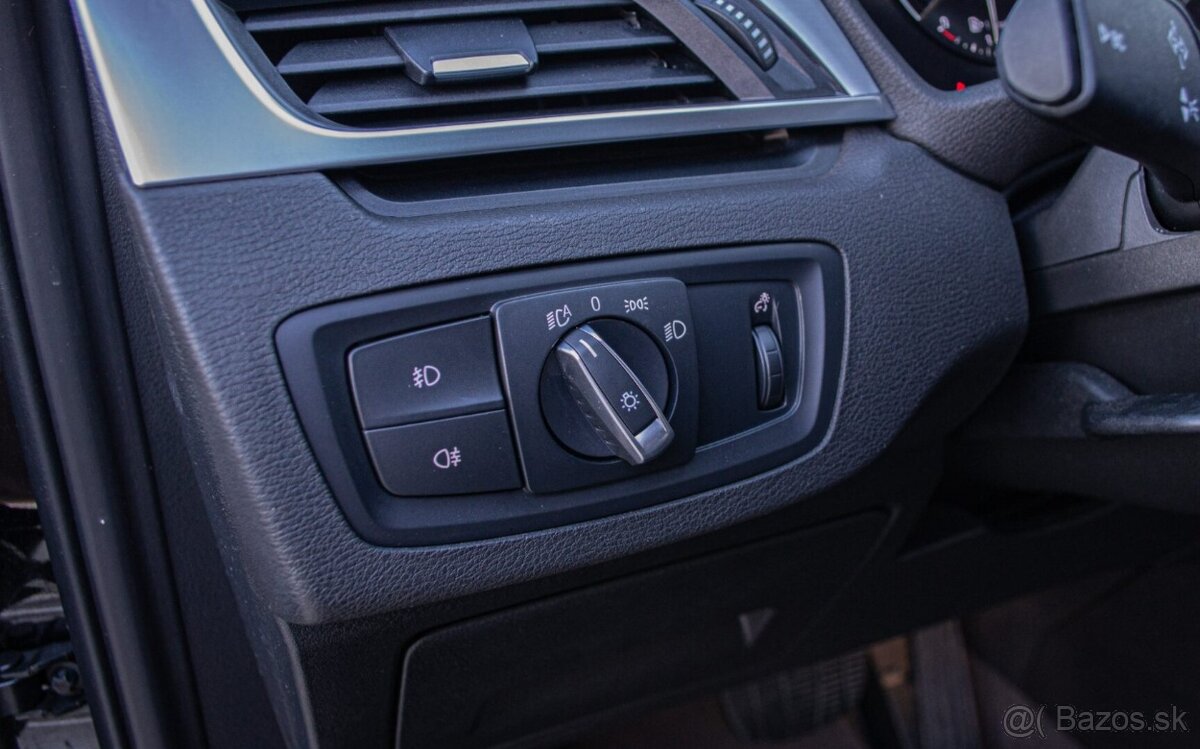 BMW X1 xDrive 25d 170kW automat - 13