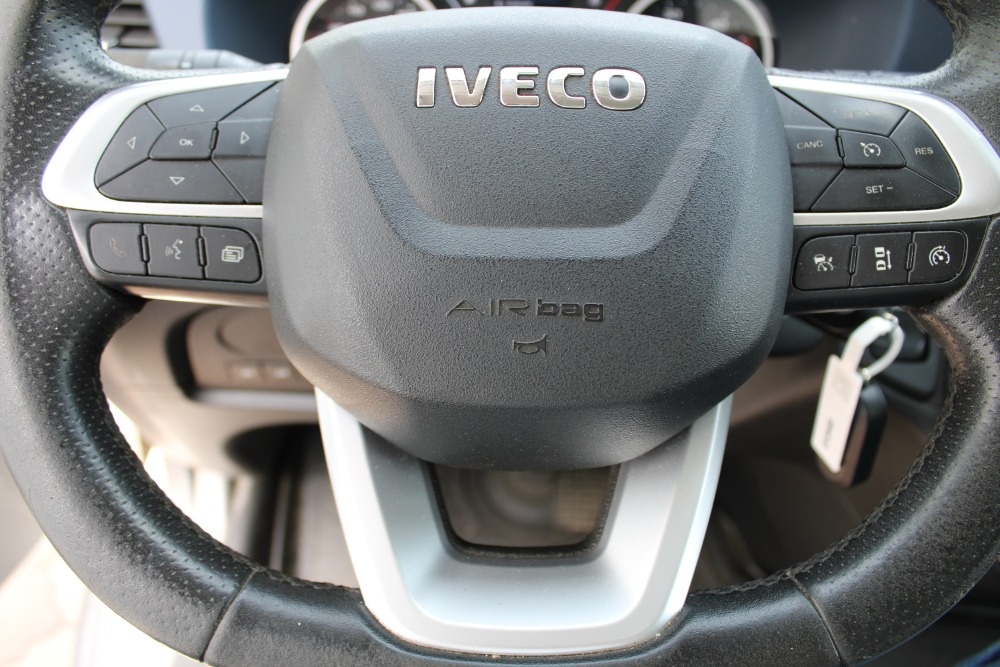 Iveco Daily, 35S180 3,0 L2H2 HiMatic+Led+Navi+Klima+Měchy - 13