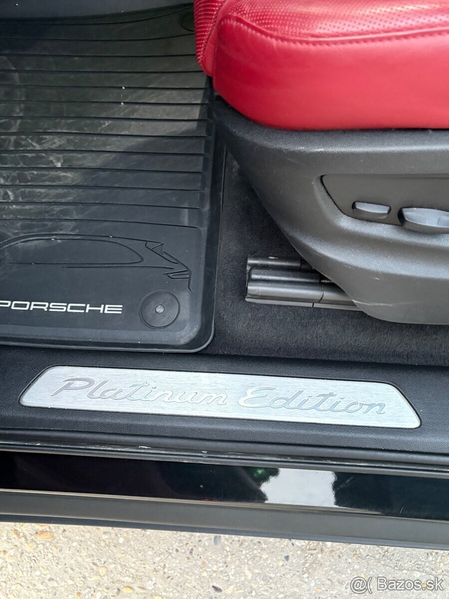 Porsche Cayenne Coupe 3.0 Platinum Edition - 13