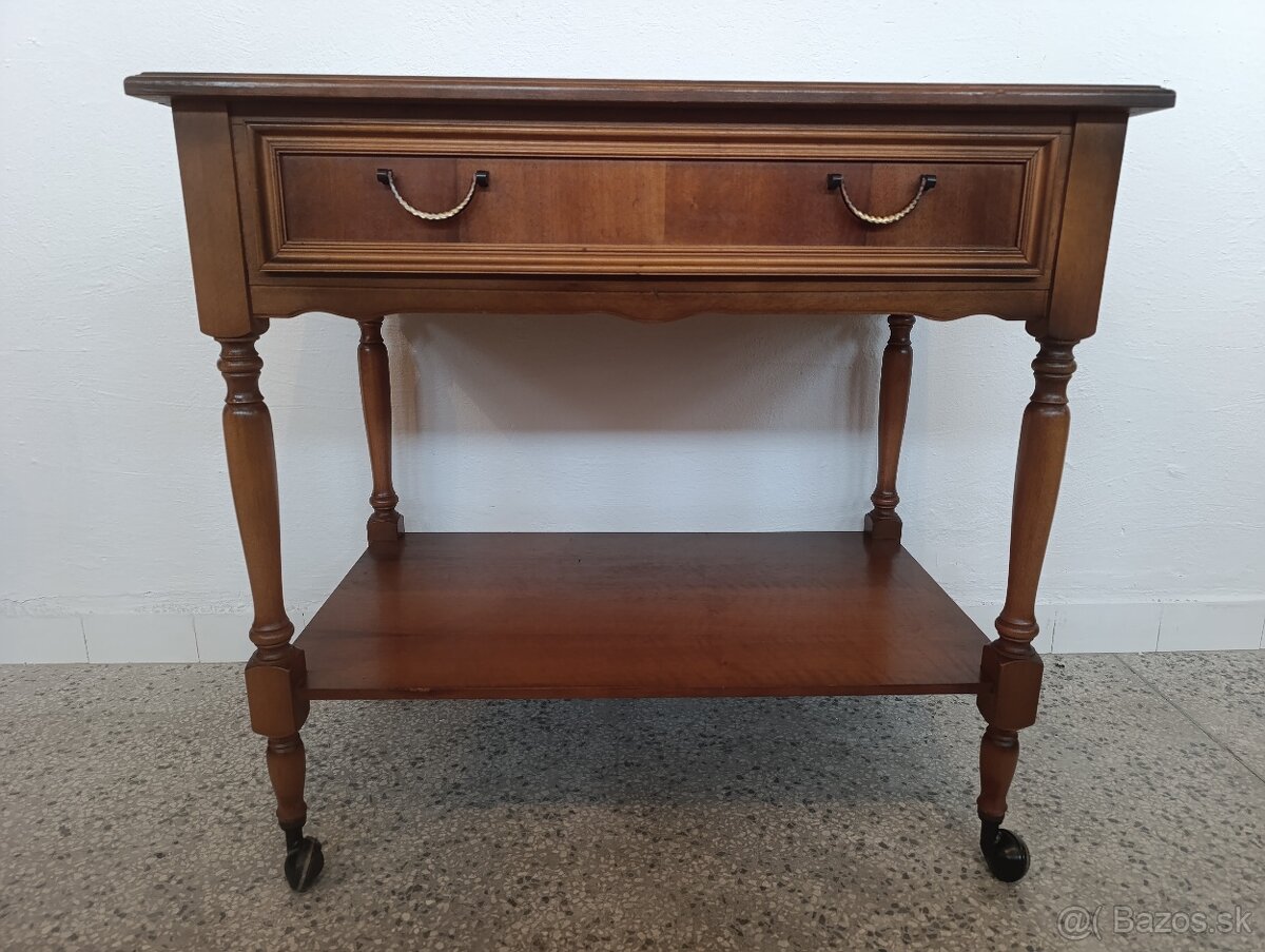 Rustikální konzolový stolek, nábytek z masívu, pojízdný - 13