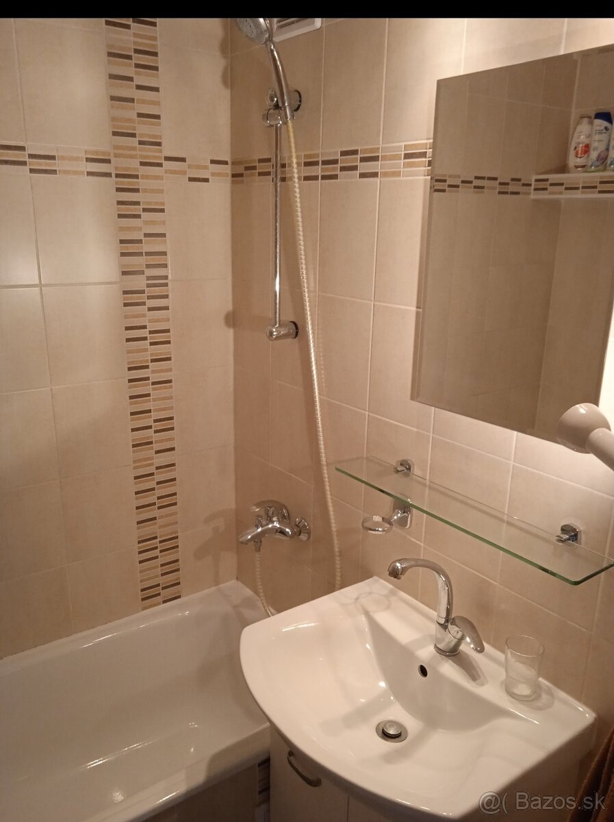 Prenájom 3. izbový byt v BA Dúbravka - 13