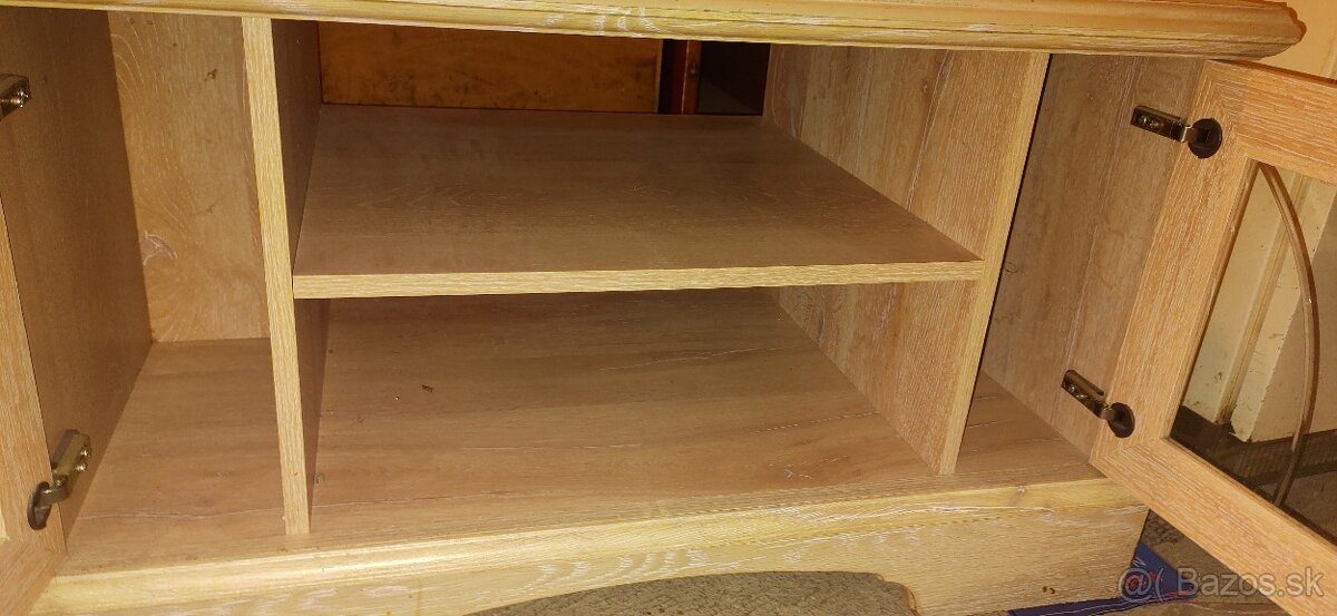 Skrinka/stolik pod TV - 13