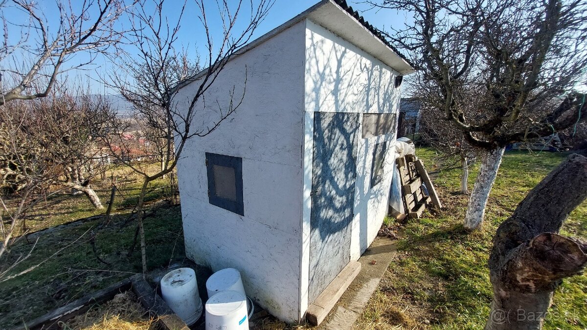 ZNÍŽENÁ CENA CHATKA SO ZÁHRADOU - ZLATÉ MORAVCE - 13