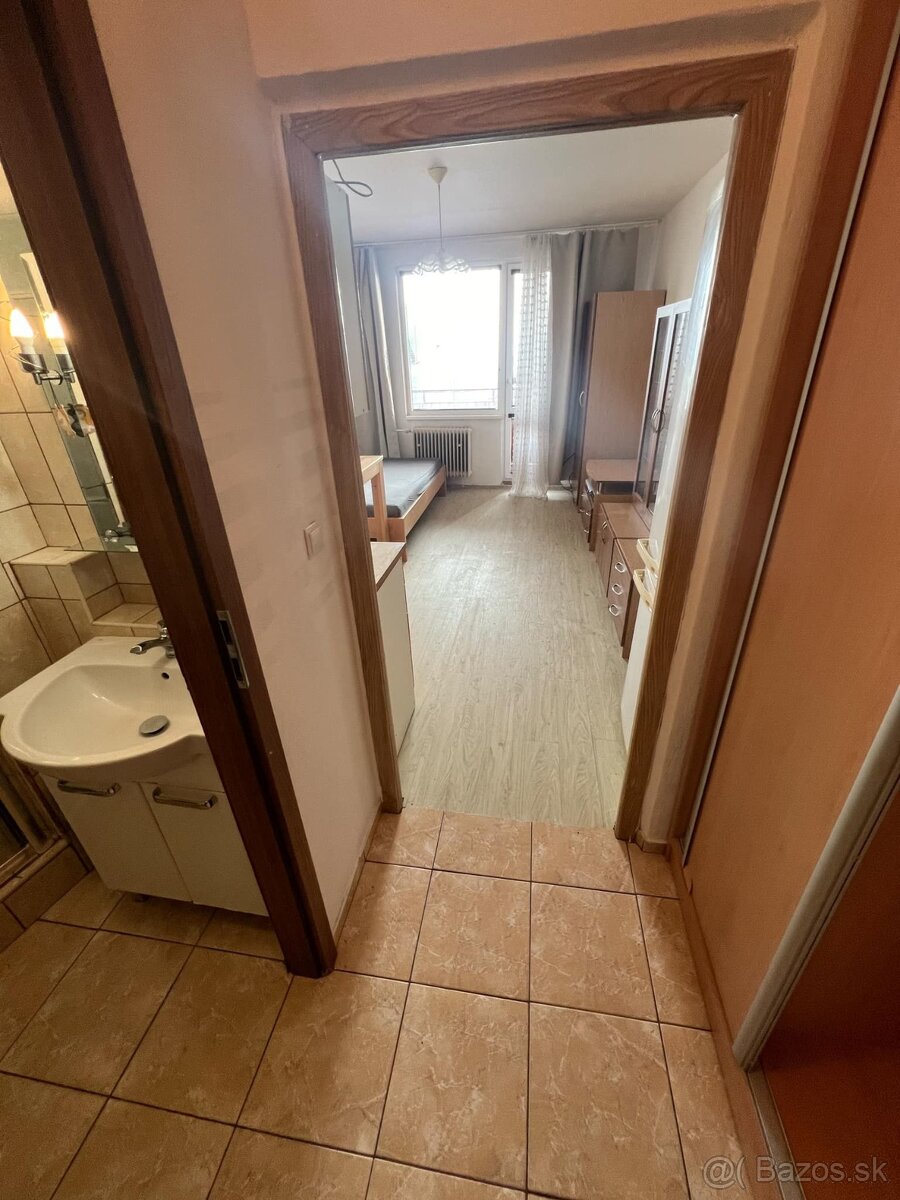 Na prenájom garsónka aj s možnosťou odkupovania na splátky - 13