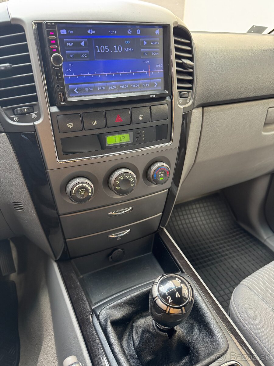 KIA SORENTO 2,5 CRDI,4X4, MANUÁL, 6/2008 - 13