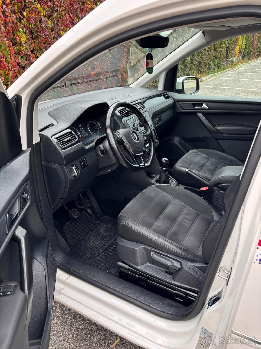 Volkswagen CADDY MAXI 2.0 75kW_ 2017_7miestne - 13