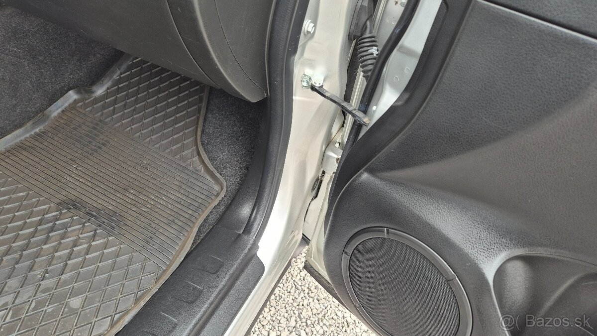 Suzuki Grand Vitara 1.9 DDiS JX - 13