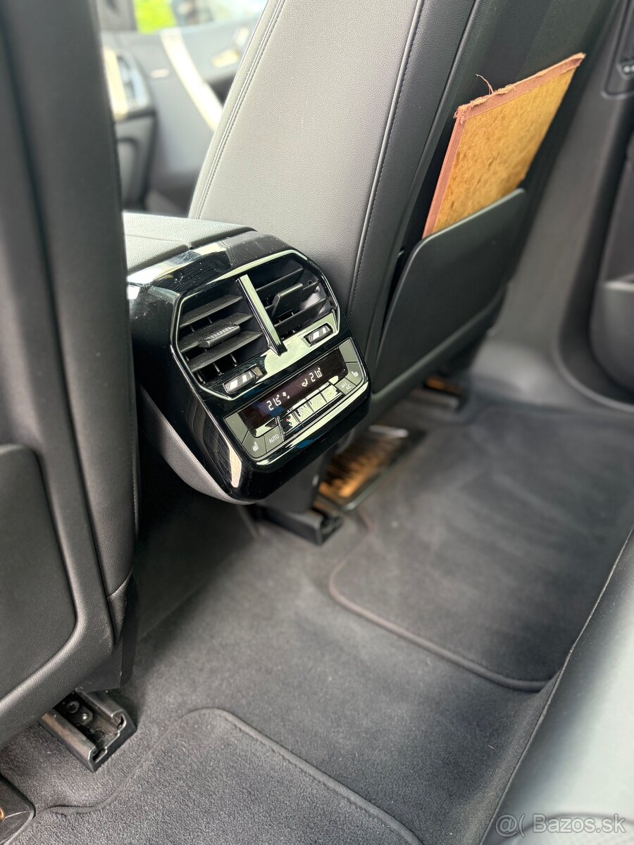 BMW IX 50 xDRIVE ZÁRUKA, DPH - 13
