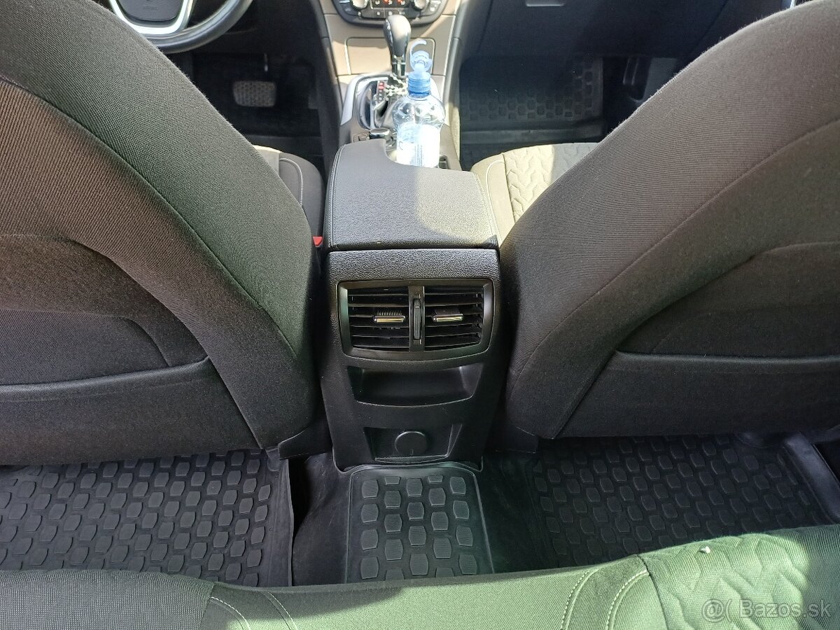Opel Insignia 2.0cdti automat - 13