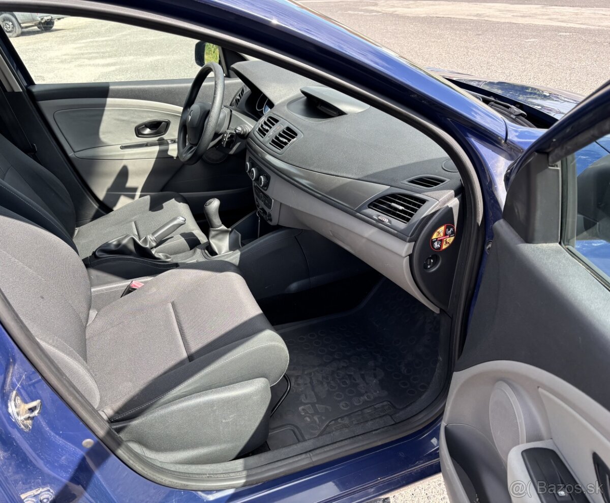 Renault Mégane 1.6 16V Expression - 13