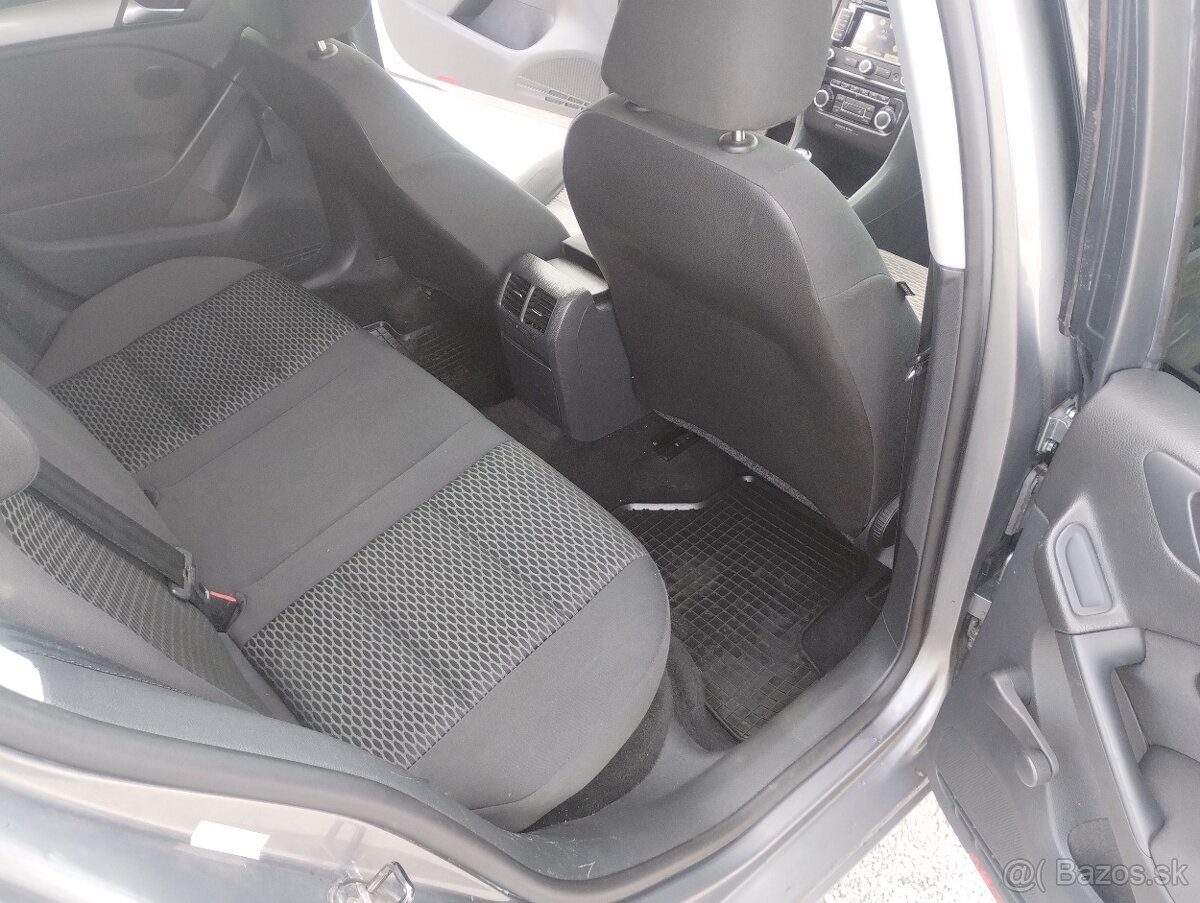 Volkswagen Golf 1.6 TDI 90k Trendline - 13