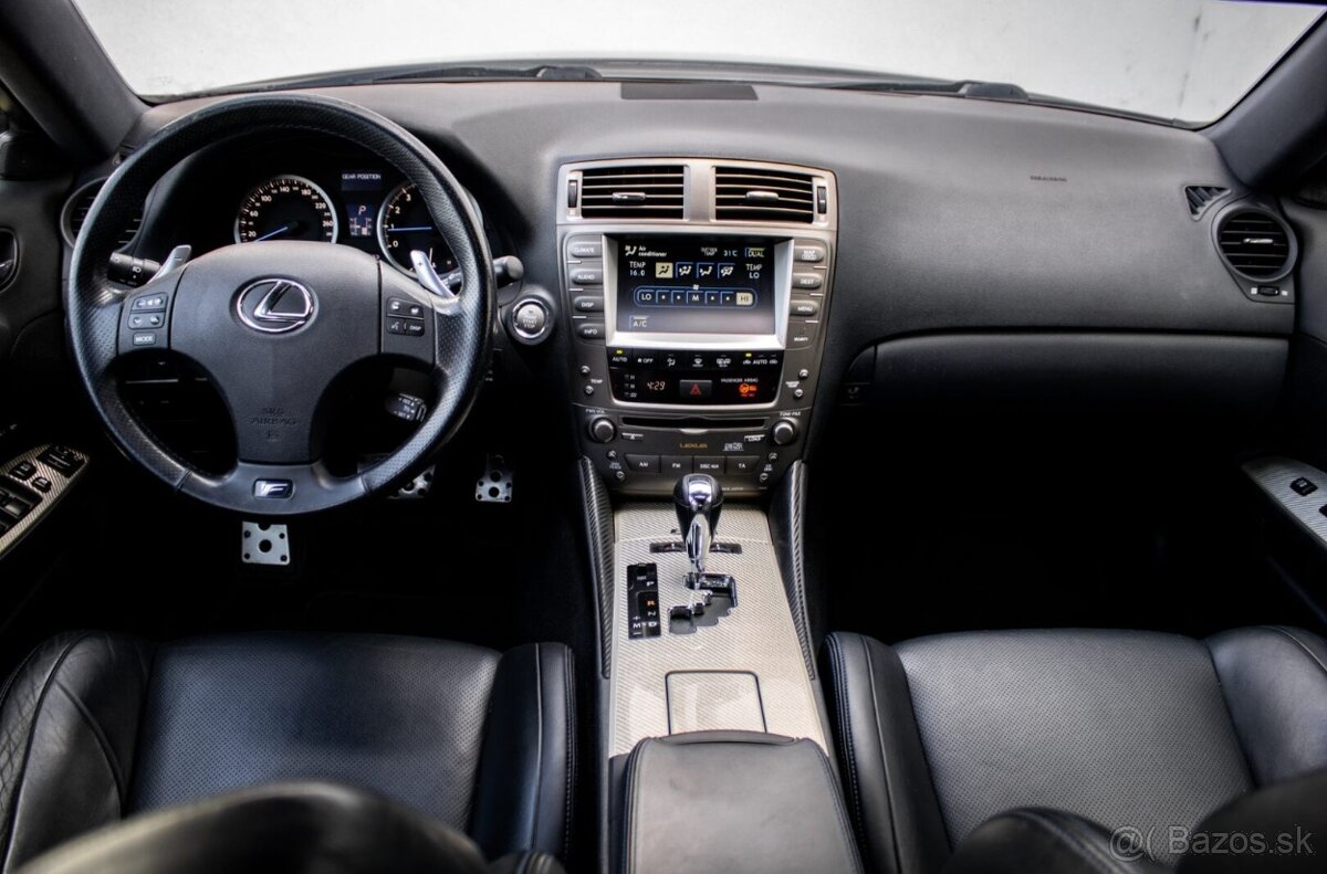 Lexus IS-F 5.0 V8 RWD AT8 - 13
