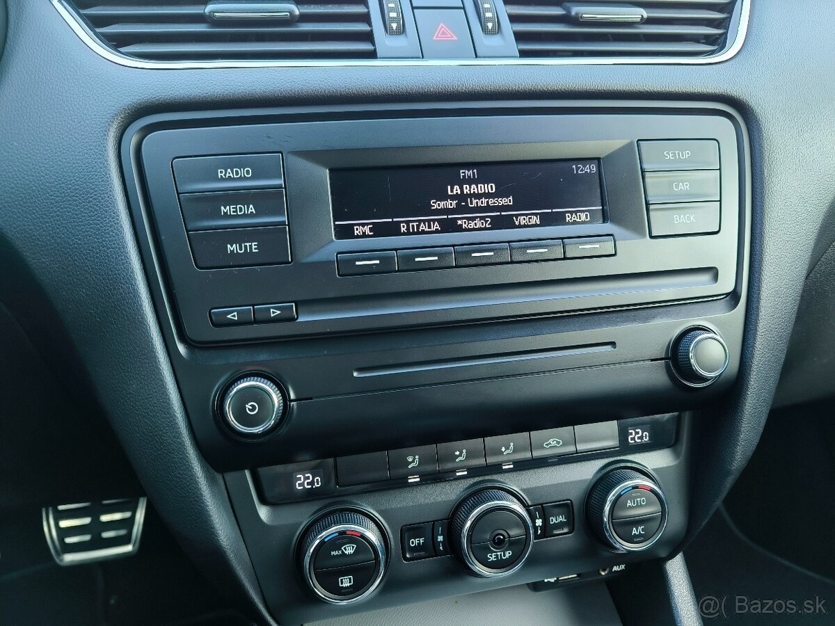 Škoda Octavia Combi 1.6TDI - DSG - 2014 - Ambition - 13