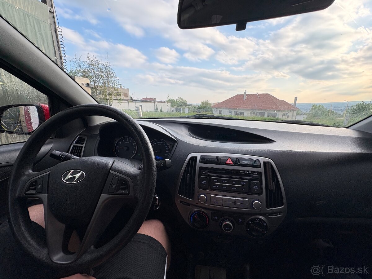 Hyundai i20 1.2 benzin, r.v 2012 - 13