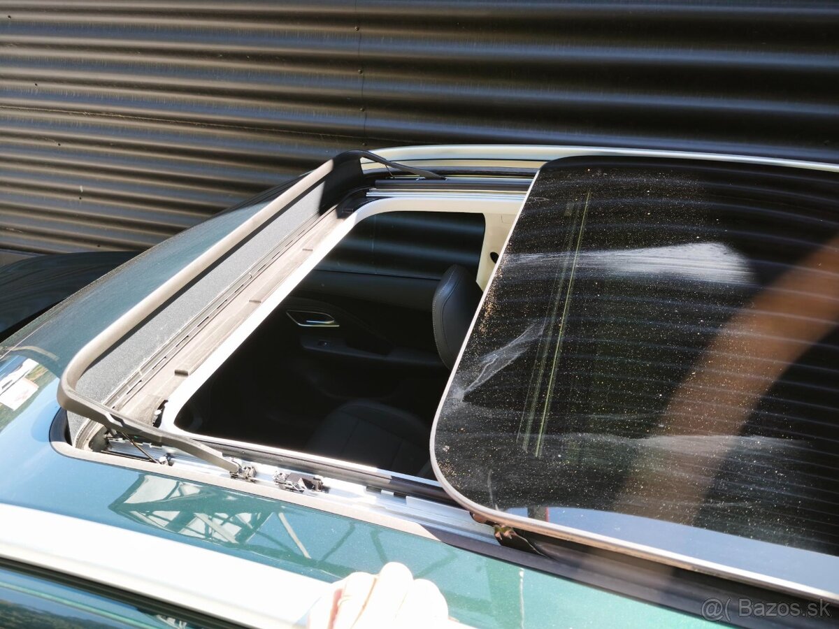 MG ZS Hybrid+ EXLUSIVE sunroof - 13
