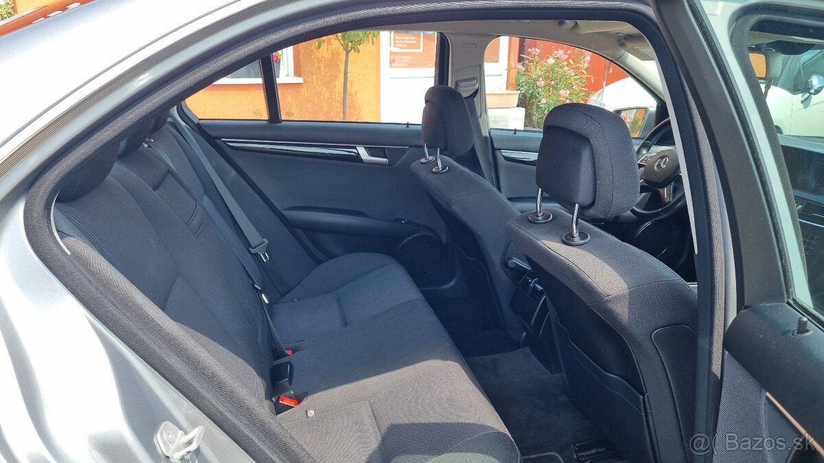 Mercedes-Benz C trieda Sedan 180CDi - 13