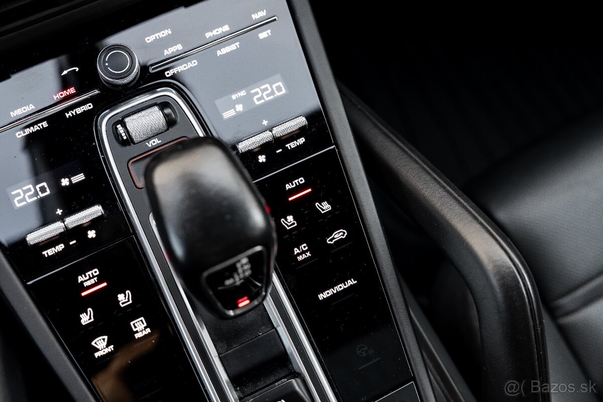 Porsche Cayenne E-Hybrid 4x4 A/T - 13