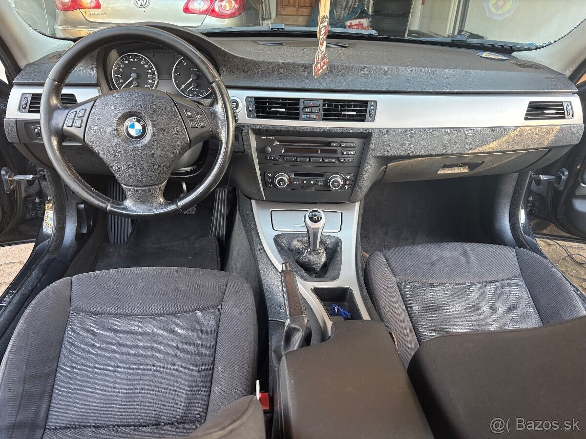BMW e91 320d 120kw - 13