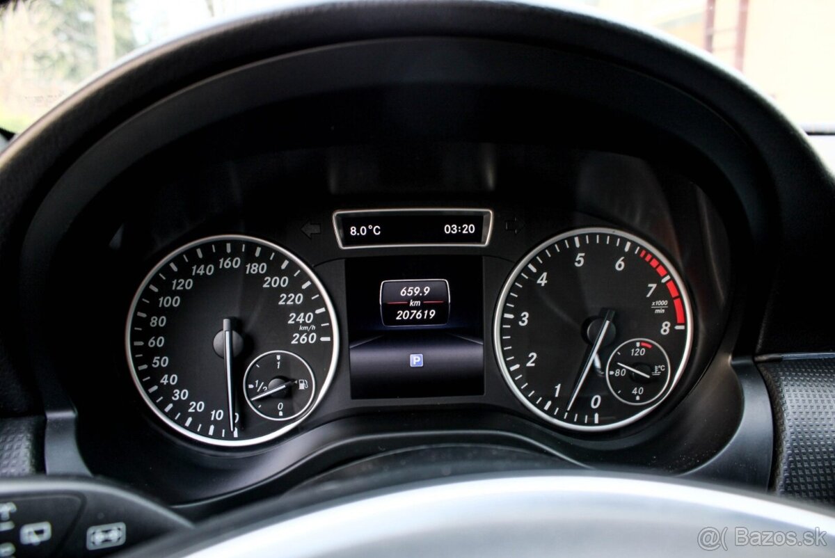 Mercedes-Benz A180 90kW - 13