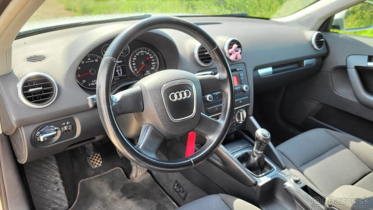 Audi A3 1.6 Benzin - 13