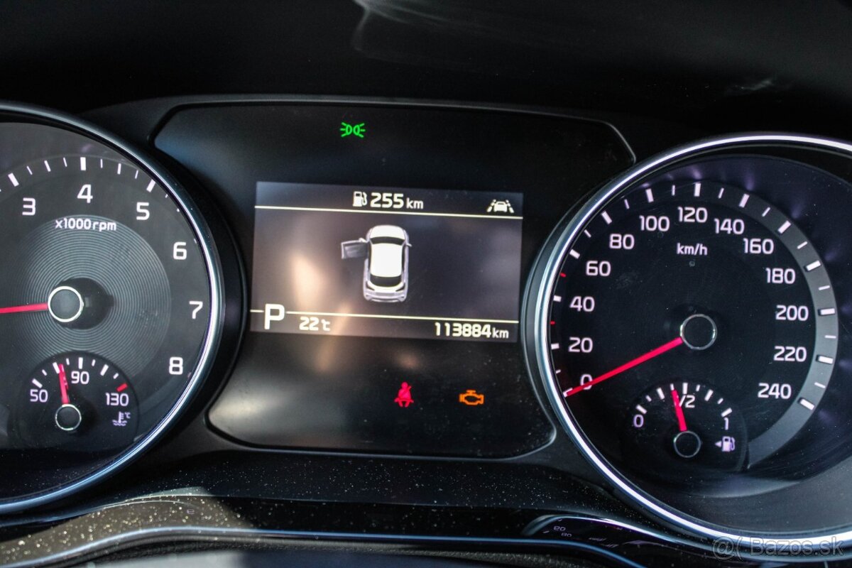 Kia XCeed 1.5 T-GDi Silver A/T - 13