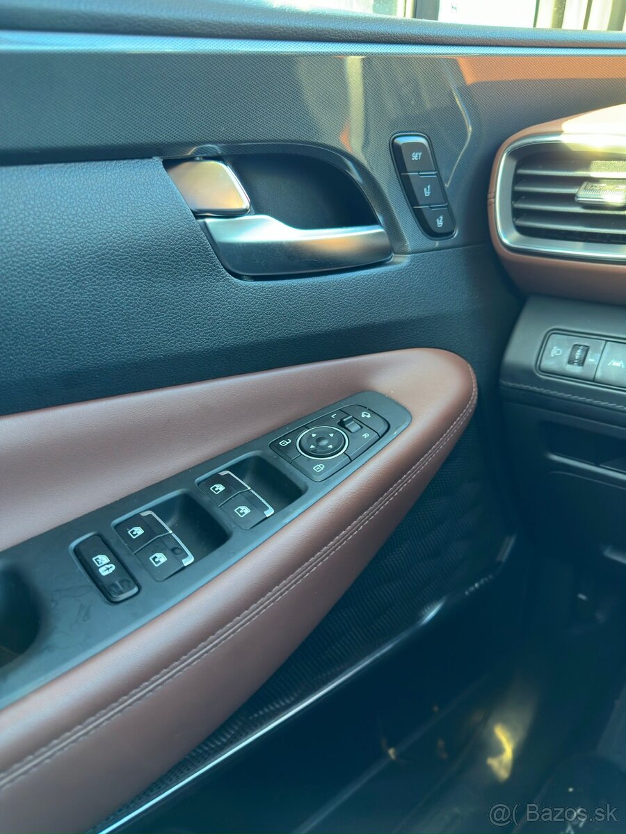 Hyundai Santa Fe - 13